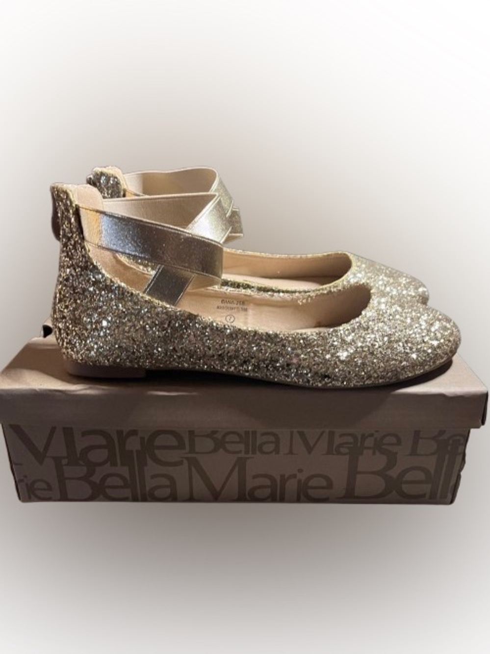 Bella Marie Women’s Glitter Gold Mary Jane Flats Crisscross Strap NIB Size 7
